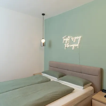 Apartment Helle Am Mehringdamm - Stylisch Und Zentral
